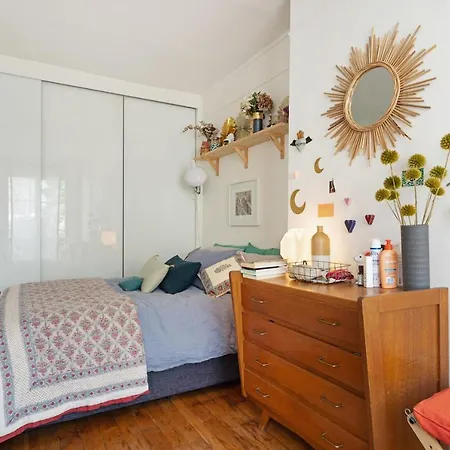 Stylish 11th District Flat In By Guestready